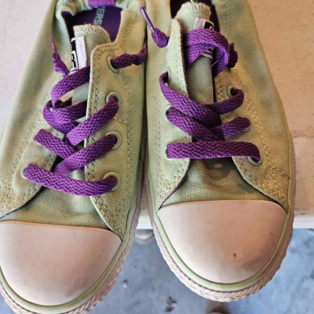 Womens converse size 5 but fit like 8